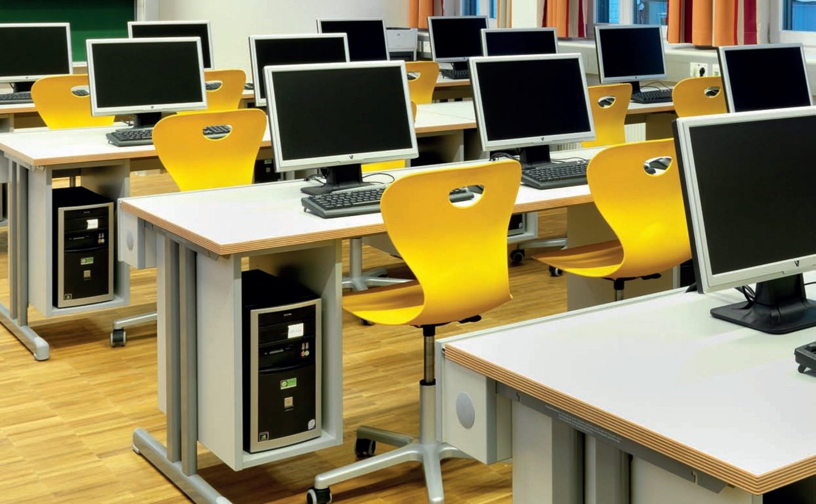 classroom-furniture-suppliers-abu-dhabi.jpg