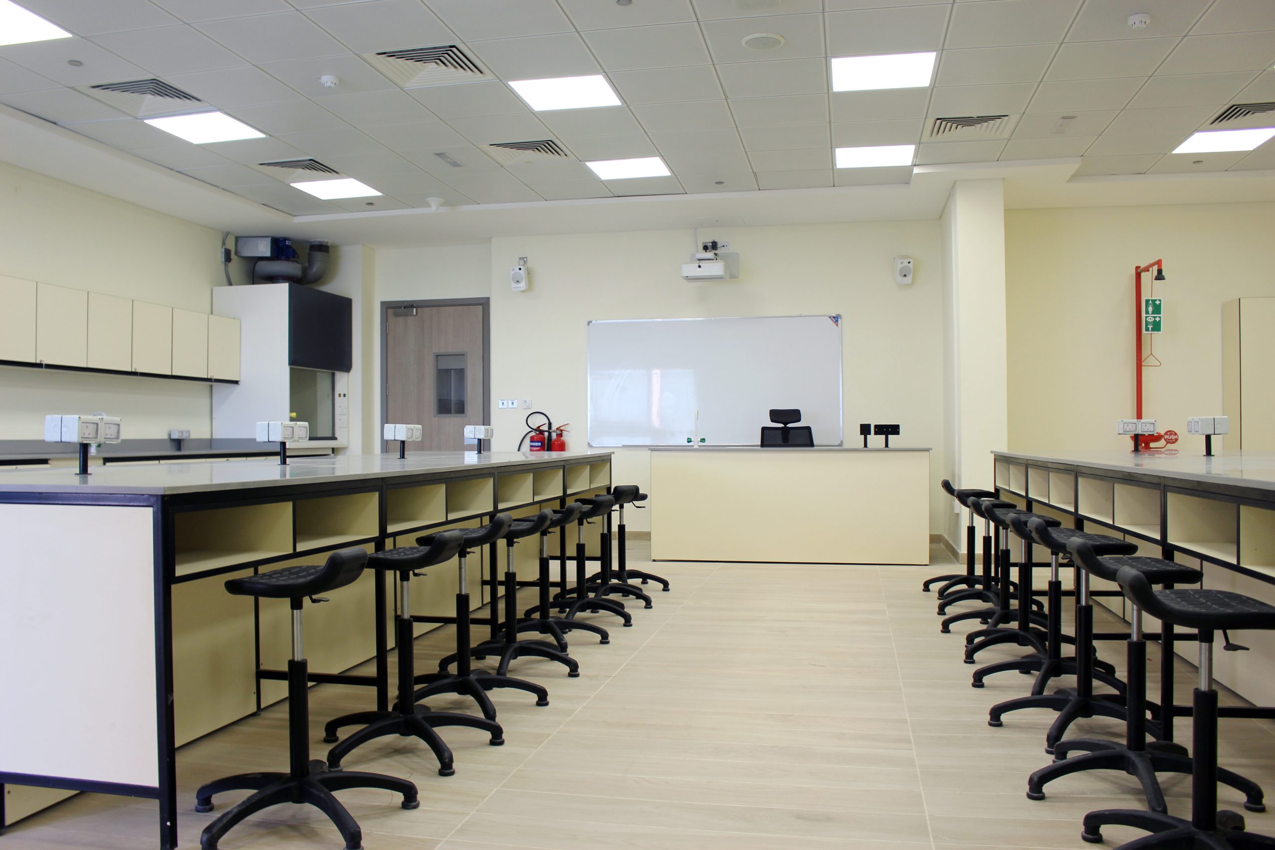 laboratory-furniture-for-research-labs-uae.jpg