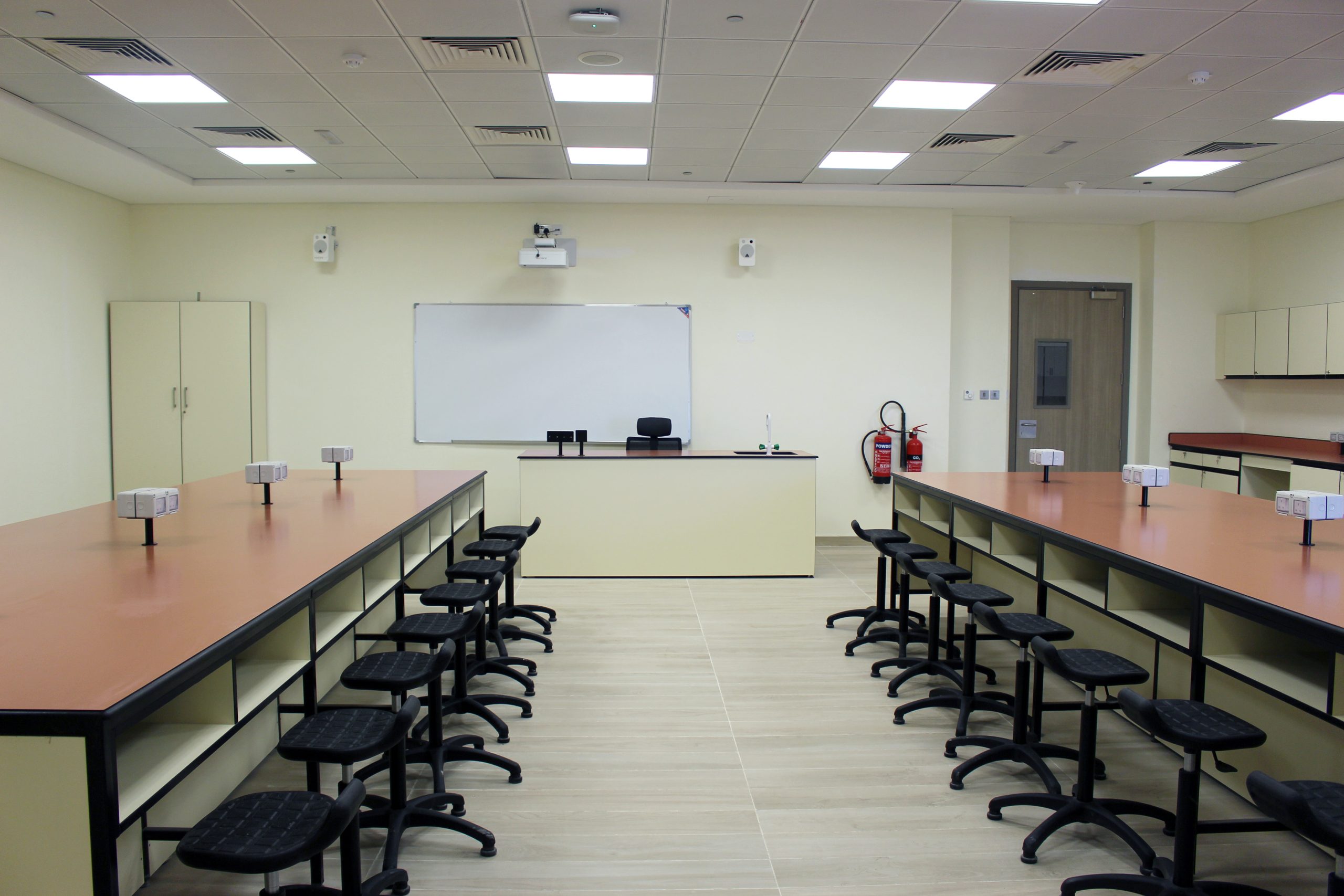 laboratory-furniture-for-research-labs-uae.jpg