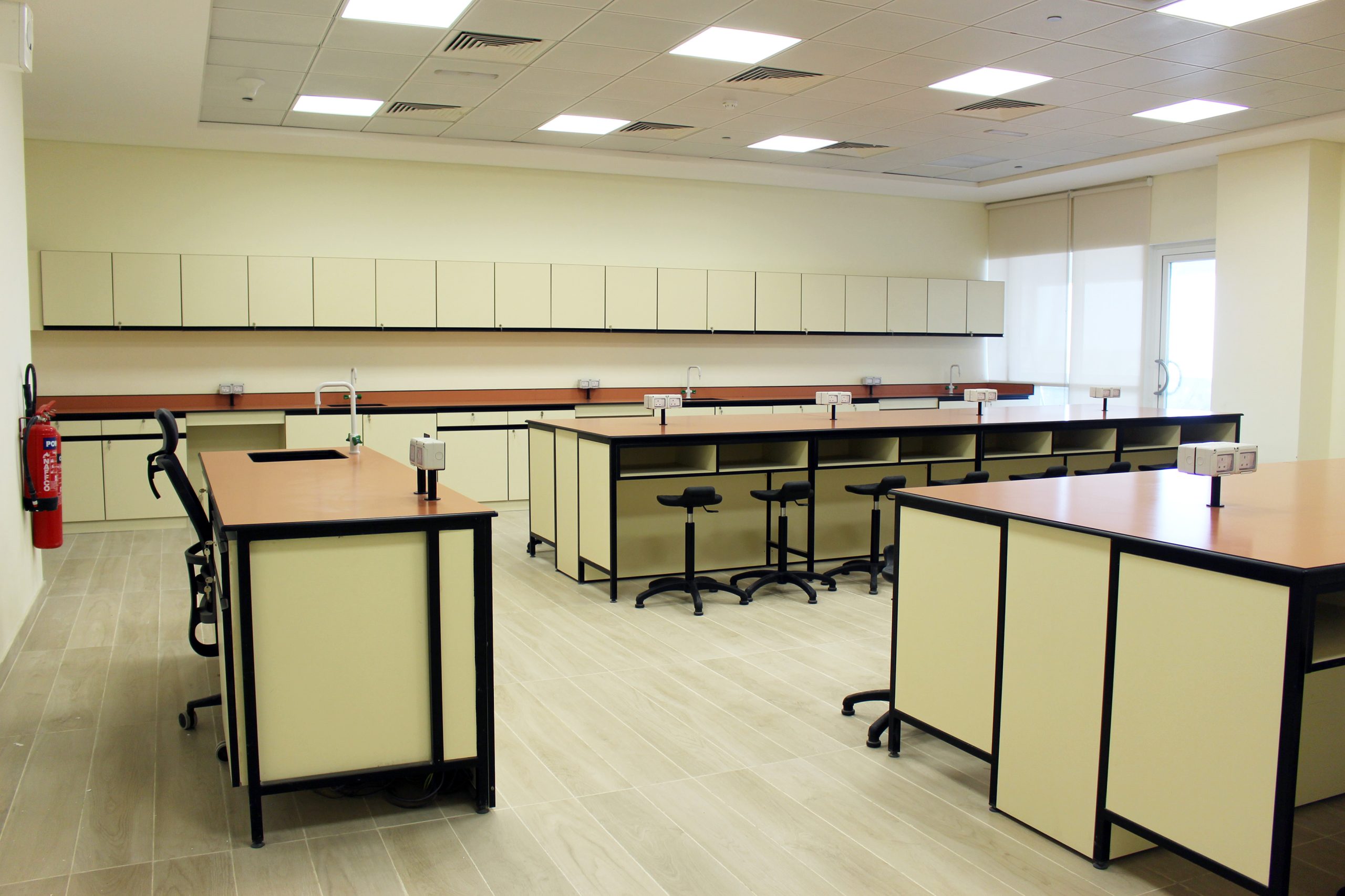 laboratory-furniture-for-research-labs-uae.jpg